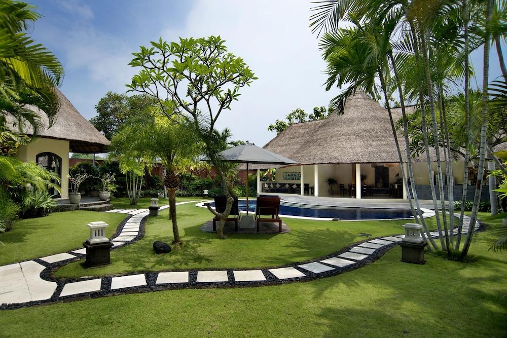 Villa The Dusun Seminyak Esterno foto
